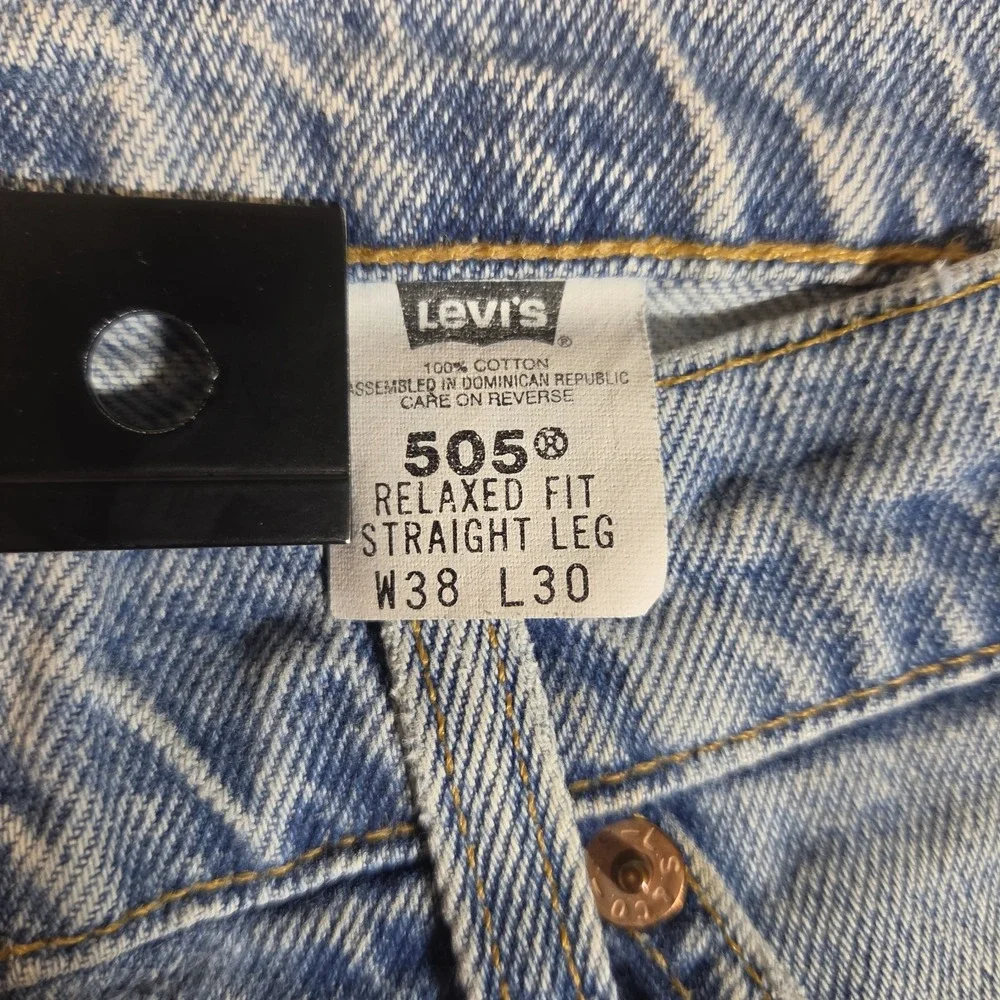 Vintage Levi's Jeans 505 38x30 Relaxed‎ Fit Straight Leg Light Wash Orange Tab